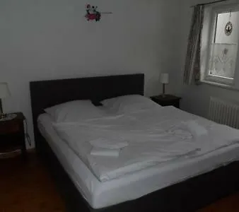 Altes Tageloehnerhaus Von 1510 Mit Garten Und Parkplatz 펜션 고슬라르
