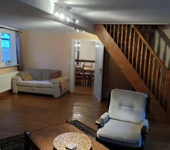 بيت للعطل Altes Tageloehnerhaus Von 1510 Mit Garten Und Parkplatz